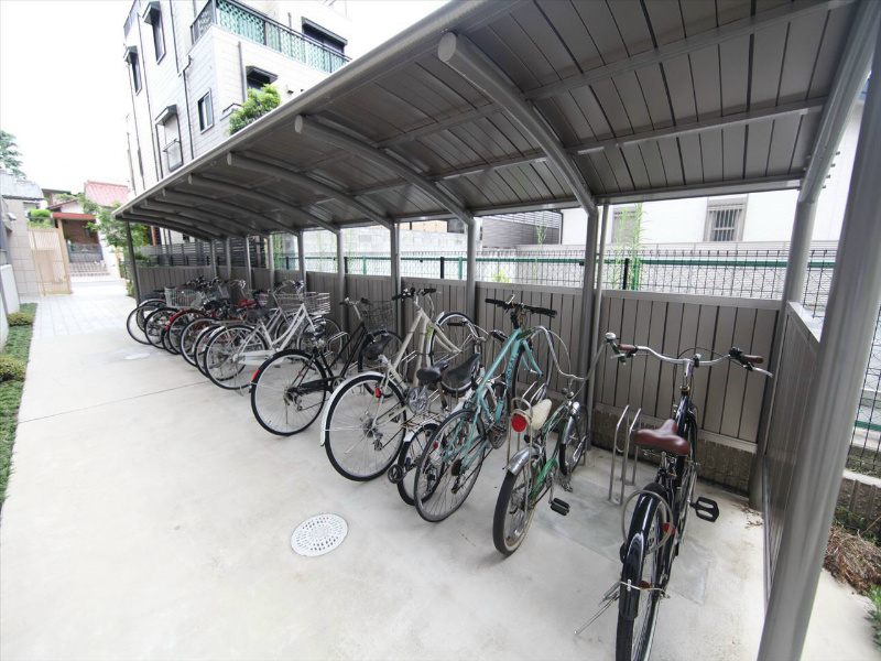 サリジェール瑞穂 屋根付き駐輪場