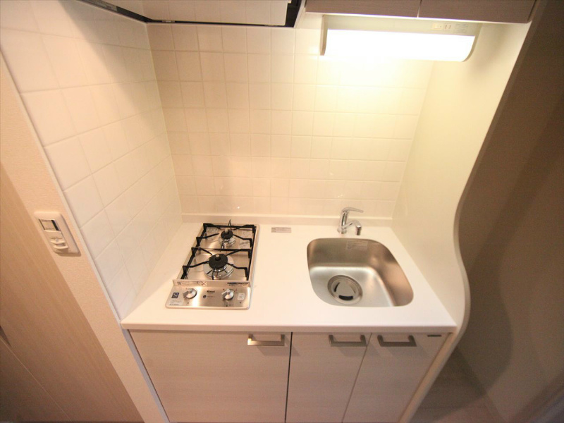 プレサンス久屋大通セントラルパーク システムキッチン（ガス2口）冷蔵庫・レンジ等ご用意できます