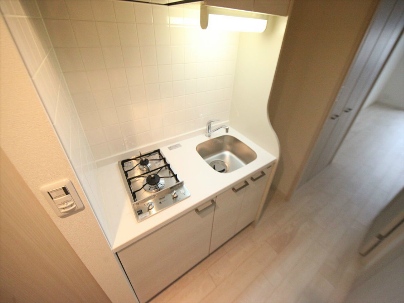 プレサンス久屋大通セントラルパーク システムキッチン（ガス2口）冷蔵庫・レンジ等ご用意できます