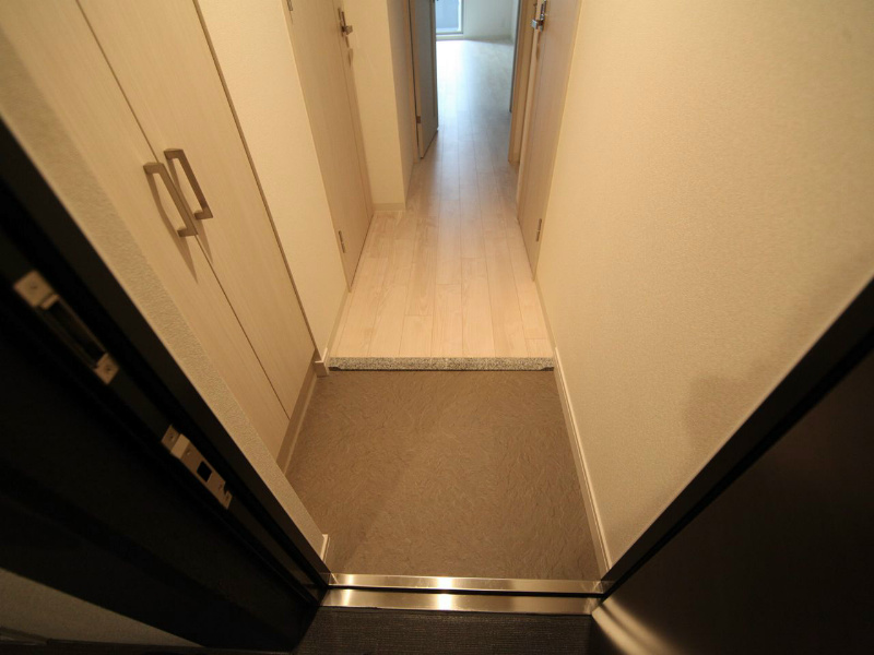 プレサンス久屋大通セントラルパーク 玄関　シューズボックス付（収納充実してます）