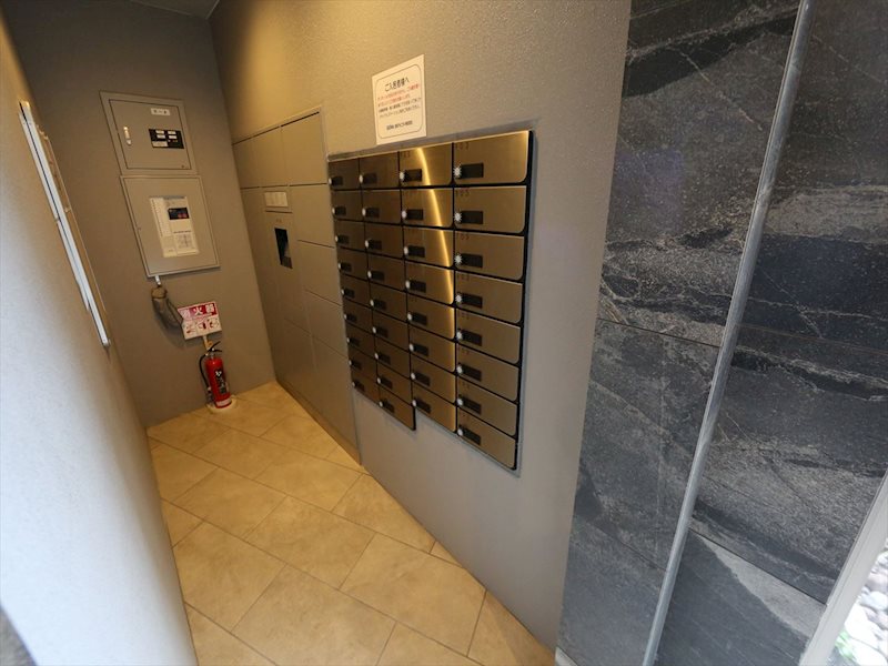 マイコスモス 宅配ＢＯＸ（不在時に荷物の受け取りができます）