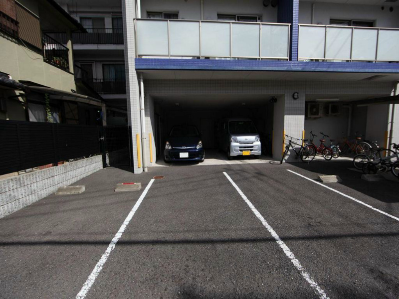 アースヒル東白壁 敷地内平置駐車場