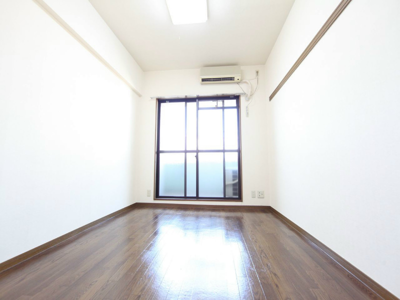 セントラルホームズ庄内 洋室6帖　エアコン完備
