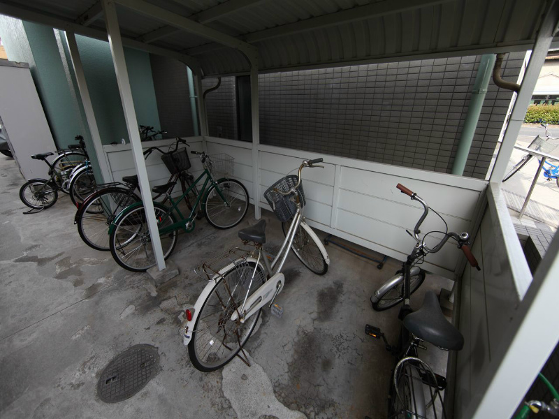 セントラルホームズ庄内 屋根付き駐輪場有り