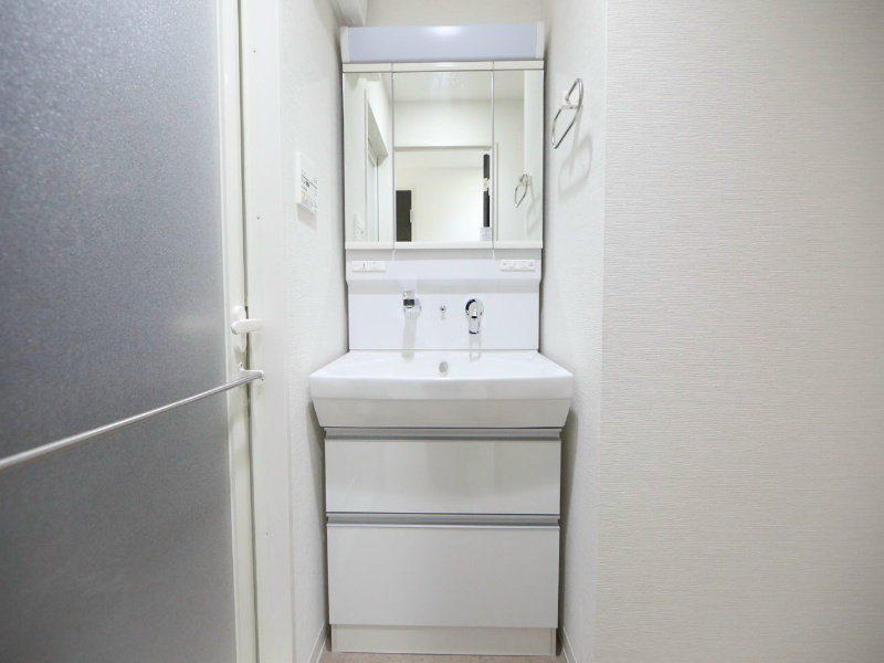 フェアリー 脱衣所　独立洗面台（シャンプードレッサー）洗濯機用意できます