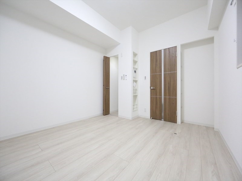 プレミアムコート大須 洋室8帖　ウォークインクローゼット付（収納充実してます）