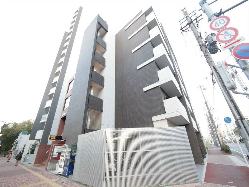 外観 防犯カメラ付 オートロック 宅配BOX