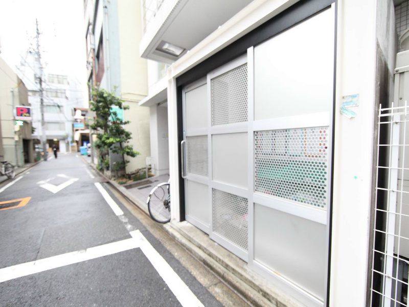 ミュプレ矢場町 敷地内ゴミ捨て場