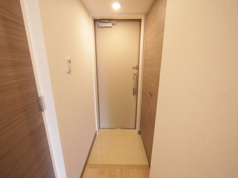 ＡＭＢＥＲ ＨＯＵＳＥ Ｈｏｒｉｔａ 玄関　シューズボックス付（収納充実してます）