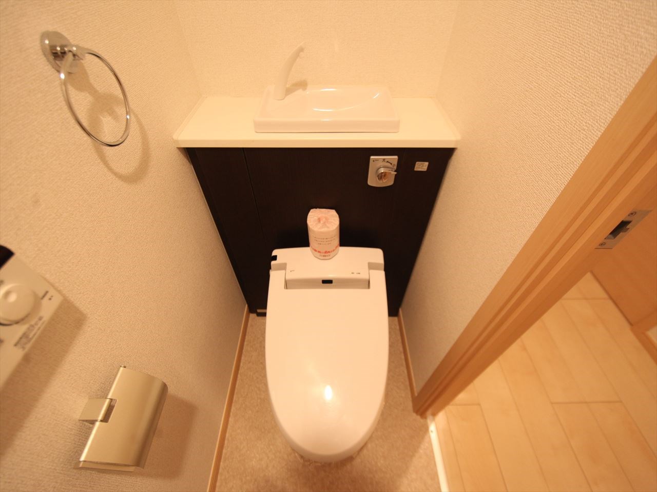 リフレスタ吹上 温水洗浄暖房便座付トイレ