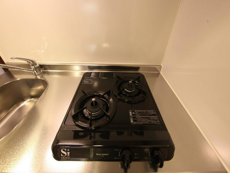 パルティール千種 システムキッチン（ガス2口）冷蔵庫・レンジ等ご準備できます