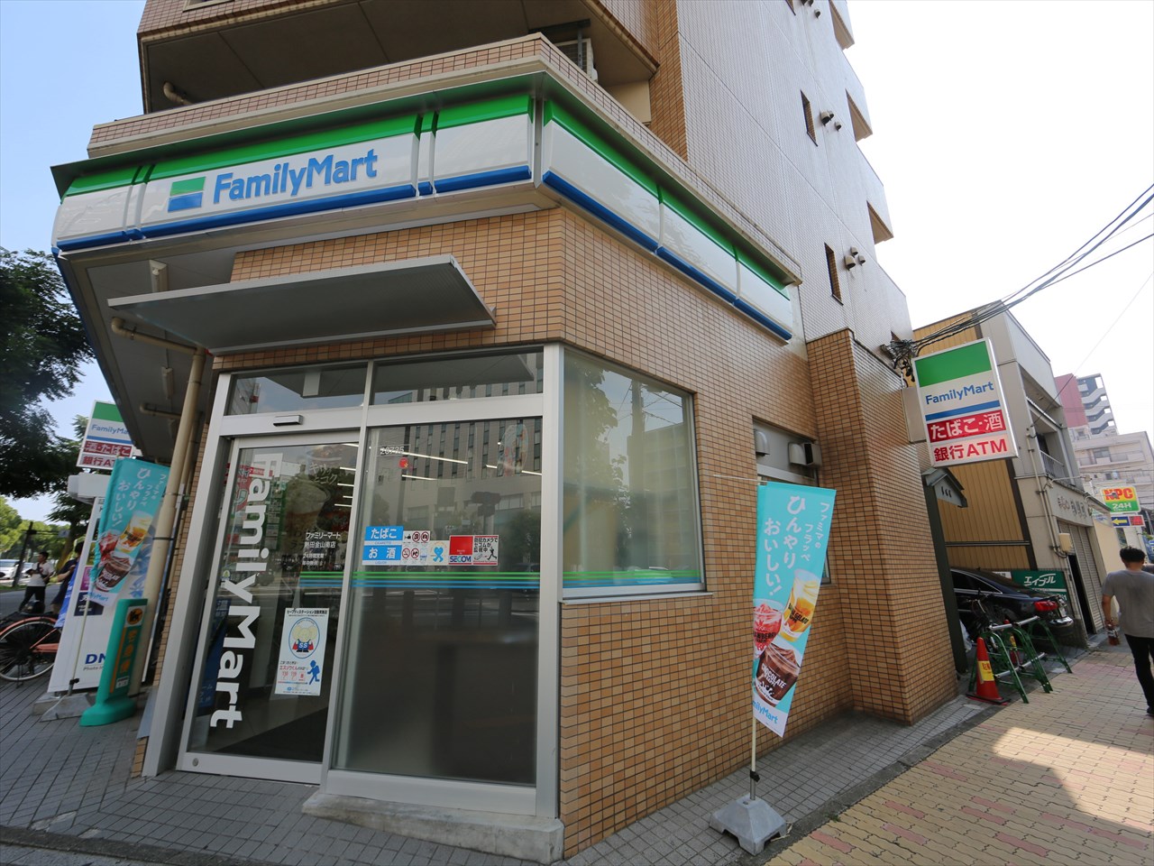 エスリード金山ル・グラン ファミリーマート 熱田金山南店（コンビニ）