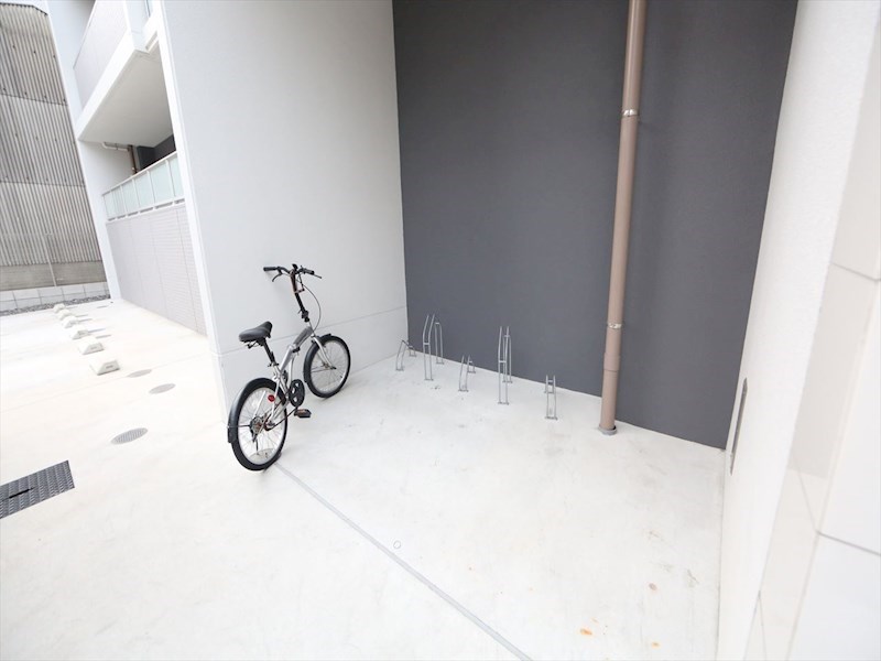 プライマリーステージ 屋根付き駐輪場