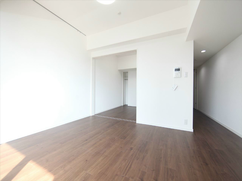 CORNES HOUSE NAGOYA（コーンズハウスナゴヤ） ＬＤＫ13帖　洋室4.5帖　つなげても仕切っても使えます