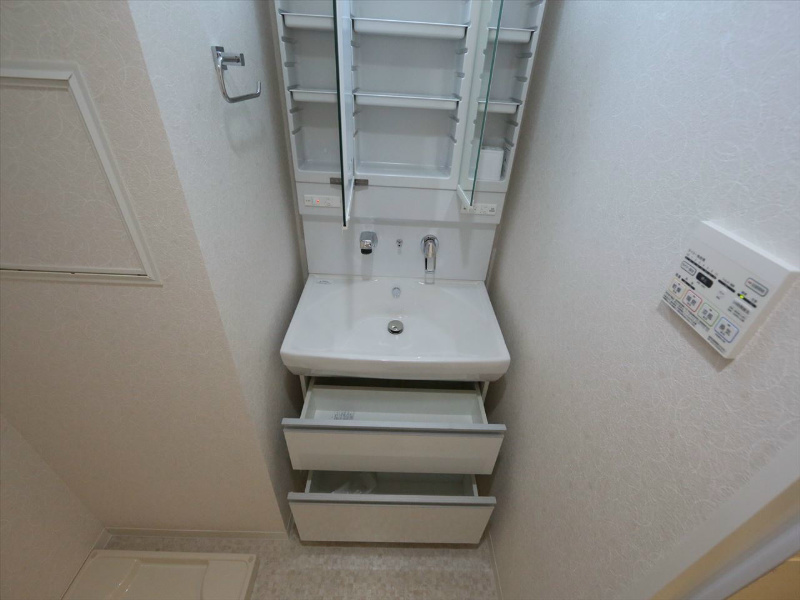 ＣａｓａＤｉＭａｒｅ（カーサジマーレ） 脱衣所　独立洗面台（シャンプードレッサー付）