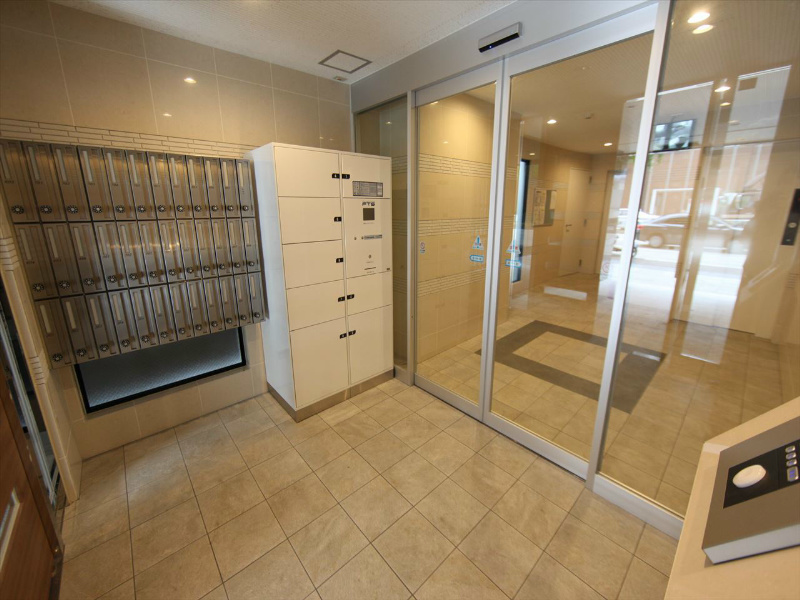ＳＴ　ＰＬＡＺＡ　ＡＹＵＣＨＩ エントランス　オートロック　宅配ＢＯＸ