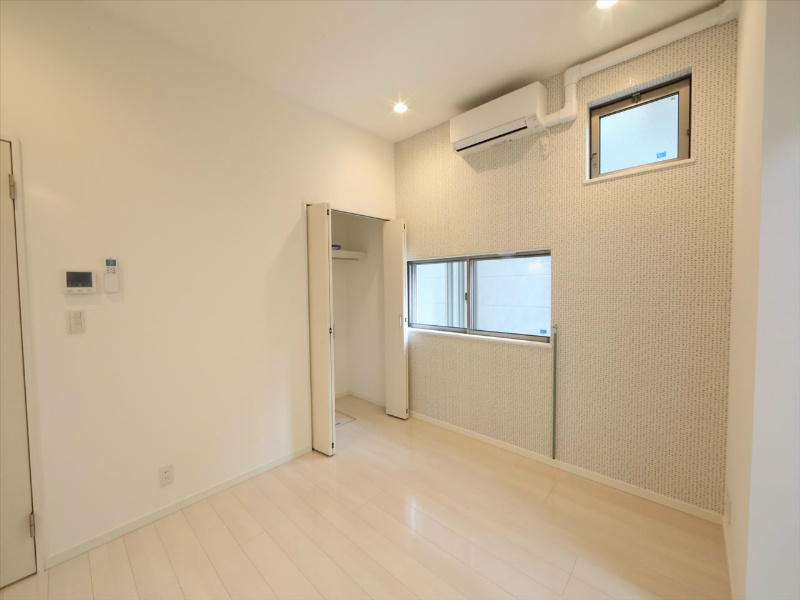 愛知県名古屋市中村区則武２丁目 LＤＫ8.1帖　洋室4.1帖　ロフト3.1帖　全室エアコン付
