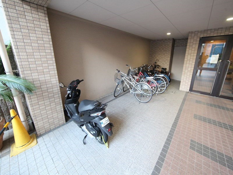 ヴェルディー橘 屋根付き駐輪場