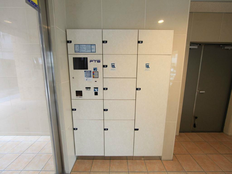 グレイス泉 宅配ＢＯＸ付　不在時に荷物を受け取ることができます