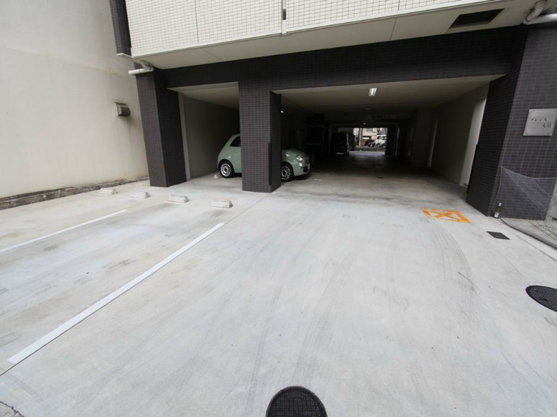 グレイス大須 敷地内平置駐車場