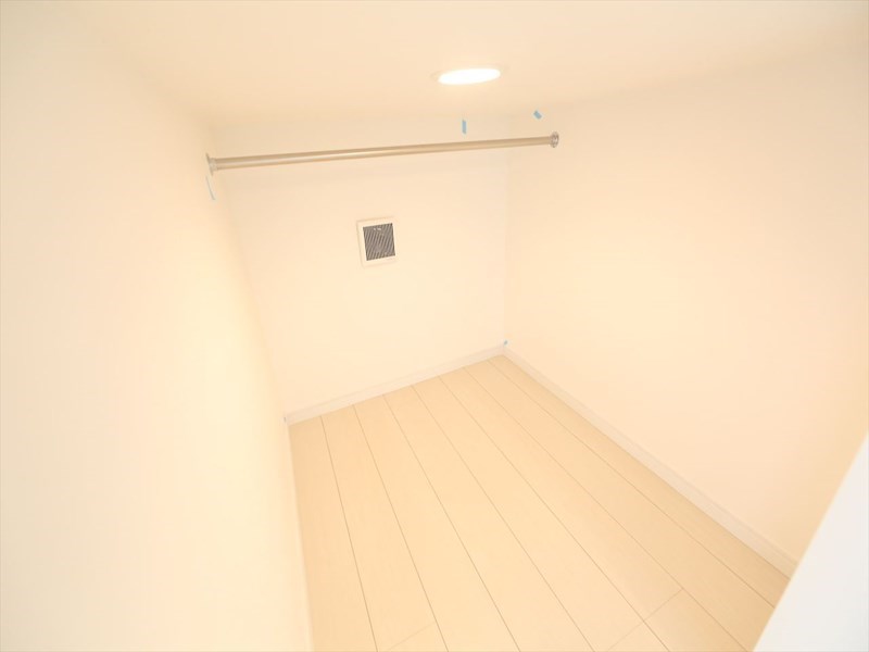 Ａｌｂａ港栄（アルバコウエイ） ウォークインクローゼット付（収納充実してます）