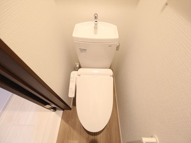 Ｒ－Ｓｍａｒｔ中村公園 温水洗浄暖房便座付トイレ　同仕様写真