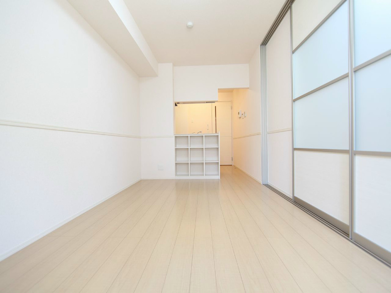 Ｌａ　ｍａｉｓｏｎ　ｄｅ　ＢＶ（ラメゾンドビーブイ） ＬＤＫ10.3帖　カウンターキッチン　エアコン完備