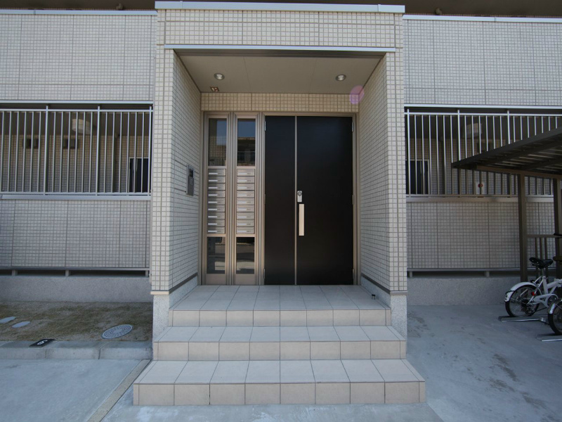 Ｌａ　ｍａｉｓｏｎ　ｄｅ　ＢＶ（ラメゾンドビーブイ） エントランス　オートロック　ホームセキュリティ加入済