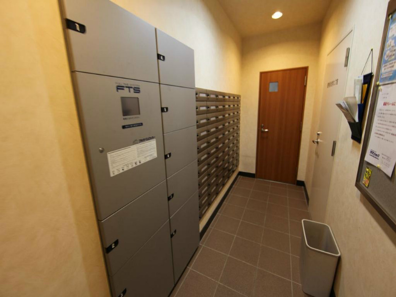 ＡＳレジデンス上前津 宅配BOX付　不在時に荷物を受け取ることができます