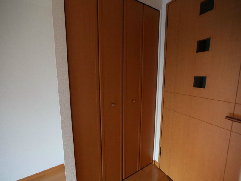ＡＳレジデンス上前津 クローゼット付（収納充実してます）