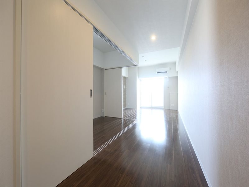 Alba Grande名護屋（アルバグランデ名護屋） LDK14.8帖　洋室4.5帖と繋げても仕切っても使えます