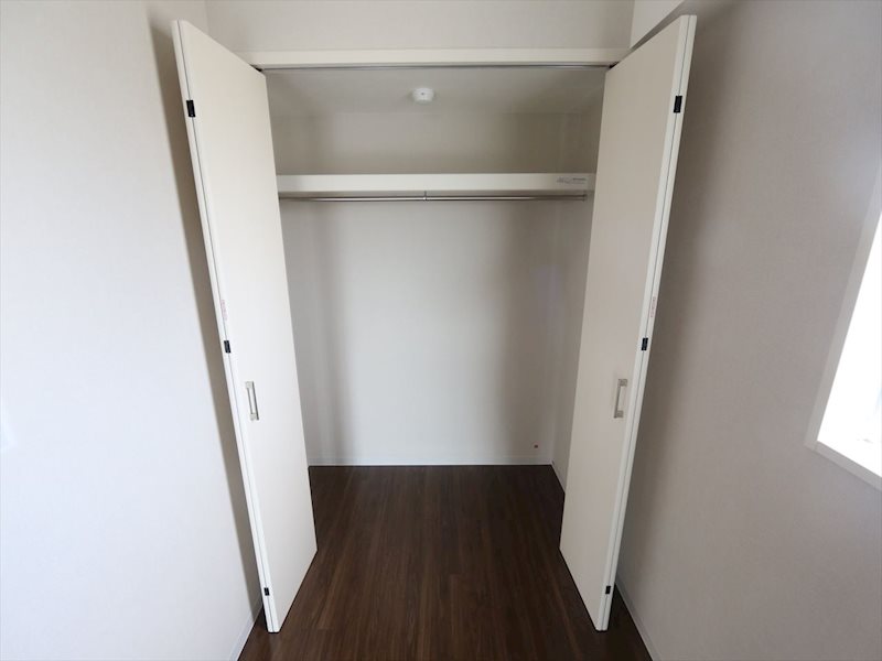 Alba Grande名護屋（アルバグランデ名護屋） クローゼット（収納充実してます）