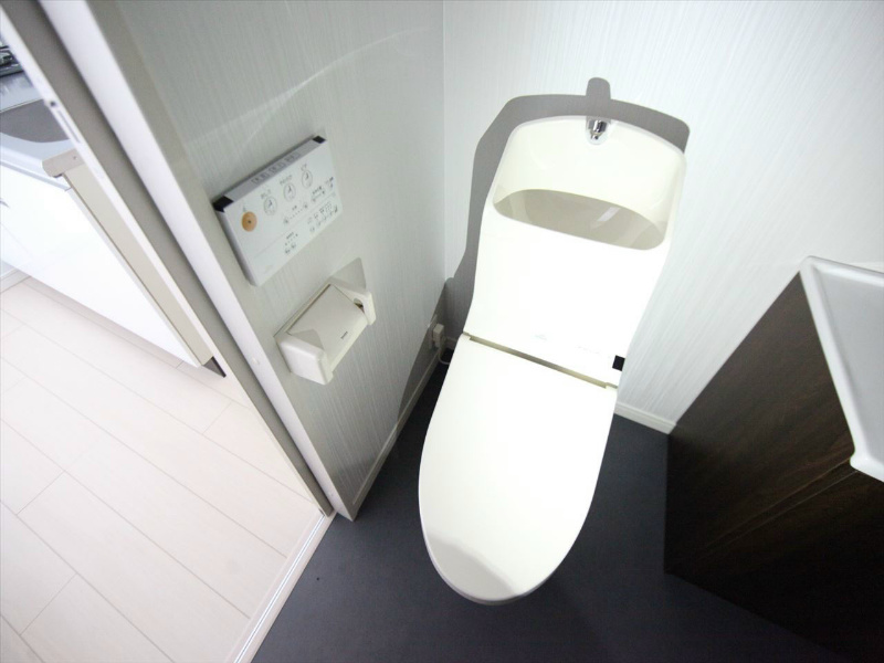 サンエイブリッジⅡ 温水洗浄暖房便座付トイレ