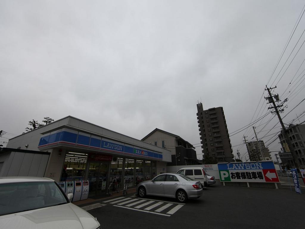 レジデンス桜山 ローソン 藤成通二丁目店 (コンビニ)