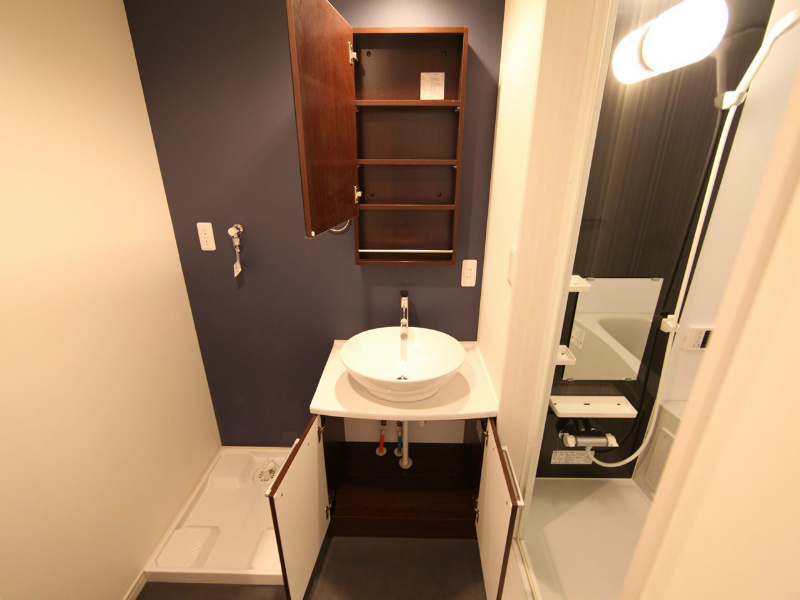 セ・ルーニア畑江 脱衣所　デザイン独立洗面台　洗濯機ご用意できます