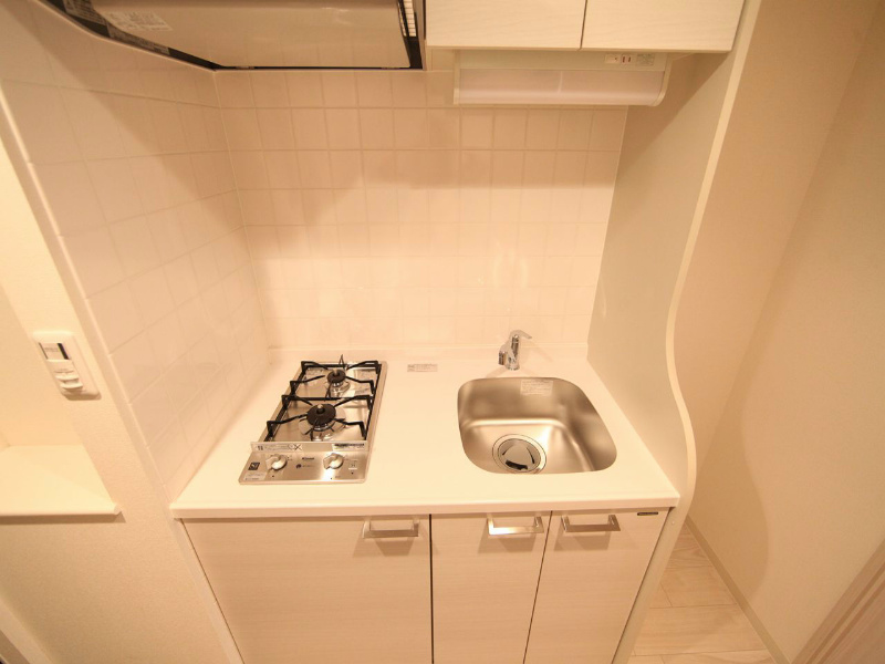 プレサンス久屋大通セントラルパーク システムキッチン（ガス2口）冷蔵庫・レンジ等ご用意できます