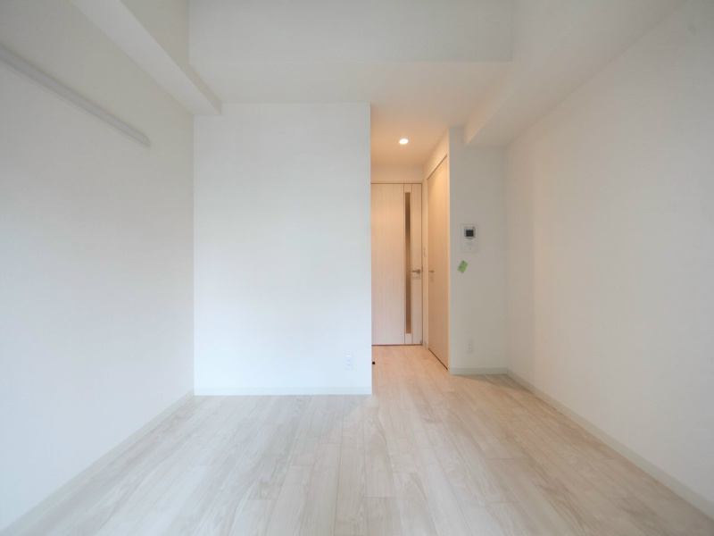 プレサンス久屋大通セントラルパーク 洋室8帖　クローゼット付（収納充実してます）