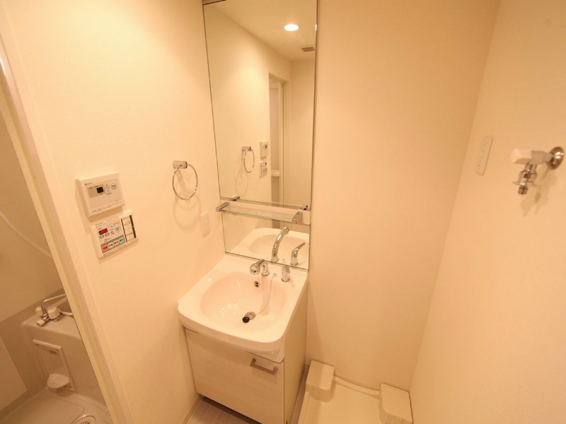 プレサンス久屋大通セントラルパーク 脱衣所　独立洗面台（シャンプードレッサー）洗濯機用意できます
