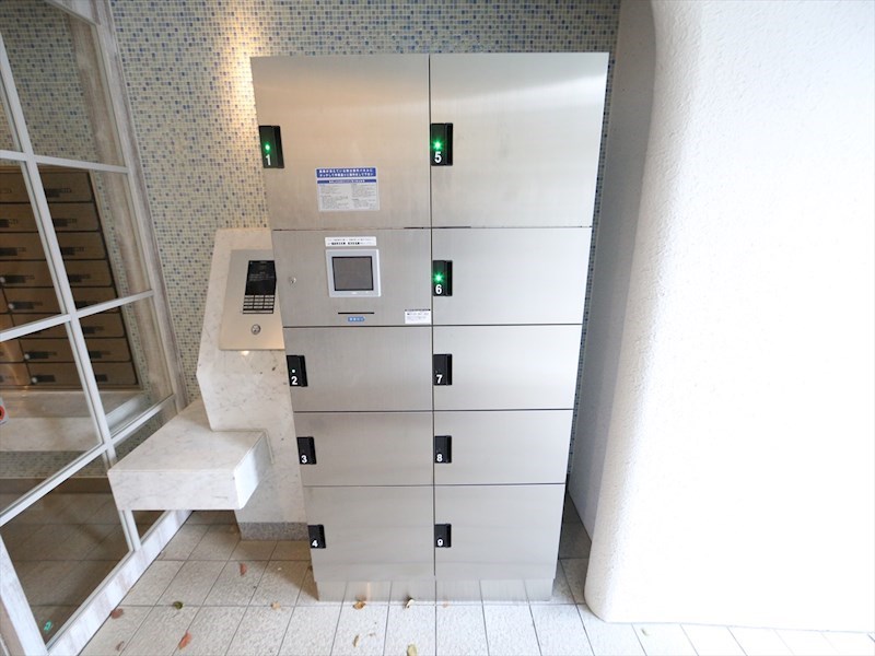 セレステーション 宅配ＢＯＸ完備