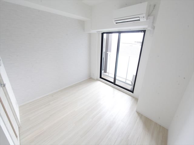S-RESIDENCE今池南 洋室6.5帖　エアコン完備　バルコニーに面しています