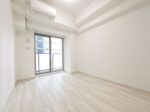 エステムコート名古屋今池アーバンゲート 洋室7.8帖　エアコン完備　バルコニーに面しています