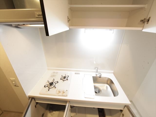 エステムコート名古屋今池アーバンゲート システムキッチン（ガス2口コンロ付）