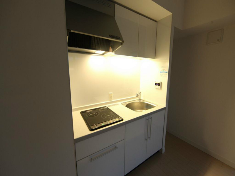 ミュプレ矢場町 システムキッチン（ＩＨ2口）冷蔵庫・レンジ等ご用意できます