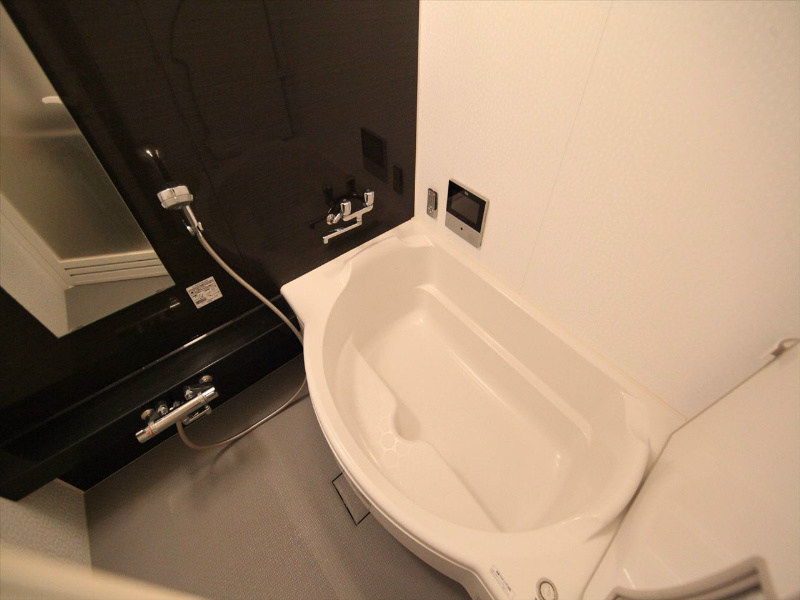 エルブ浄心 浴室暖房乾燥機付　ＴＶ付お風呂　ゆったりしてます