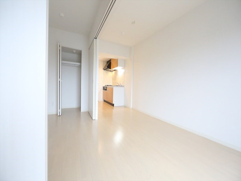 ＬａＢｒｅａ　Ｙａｇｕｍａ（ラブレアヤグマ） ＬＤＫ9.6帖　洋室3.3帖　つなげても仕切っても使えます