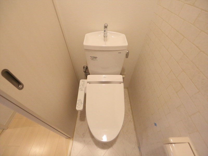 ＬａＢｒｅａ　Ｙａｇｕｍａ（ラブレアヤグマ） 温水洗浄暖房便座付トイレ