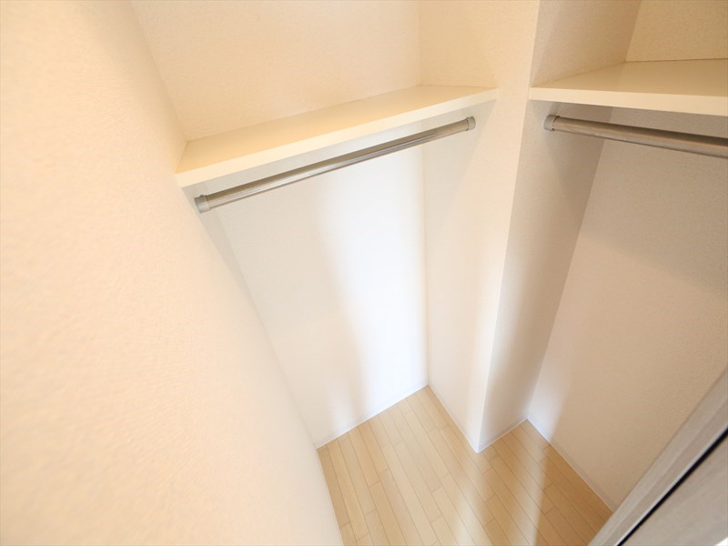 シュライン樹館 ウォークインクローゼット2カ所有り（収納充実してます）