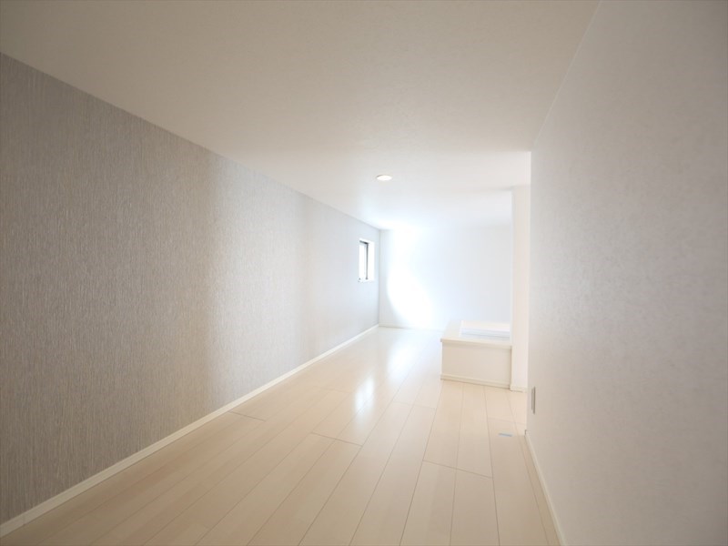 本陣テラス ロフト5帖（収納としてもお部屋としても使えます）
