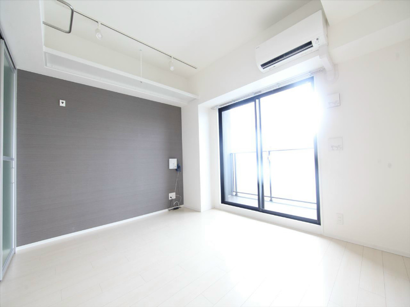 ＩＡＲＩＭ新瑞橋 洋室7.1帖　エアコン完備　南面バルコニー