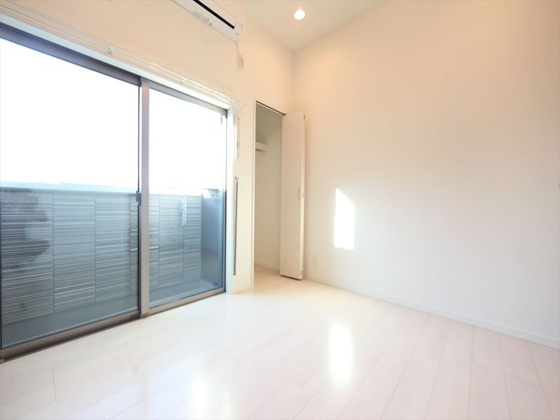ルナソレイユ 洋室6帖　上段ロフト6.1帖（収納でもお部屋でも使えます）